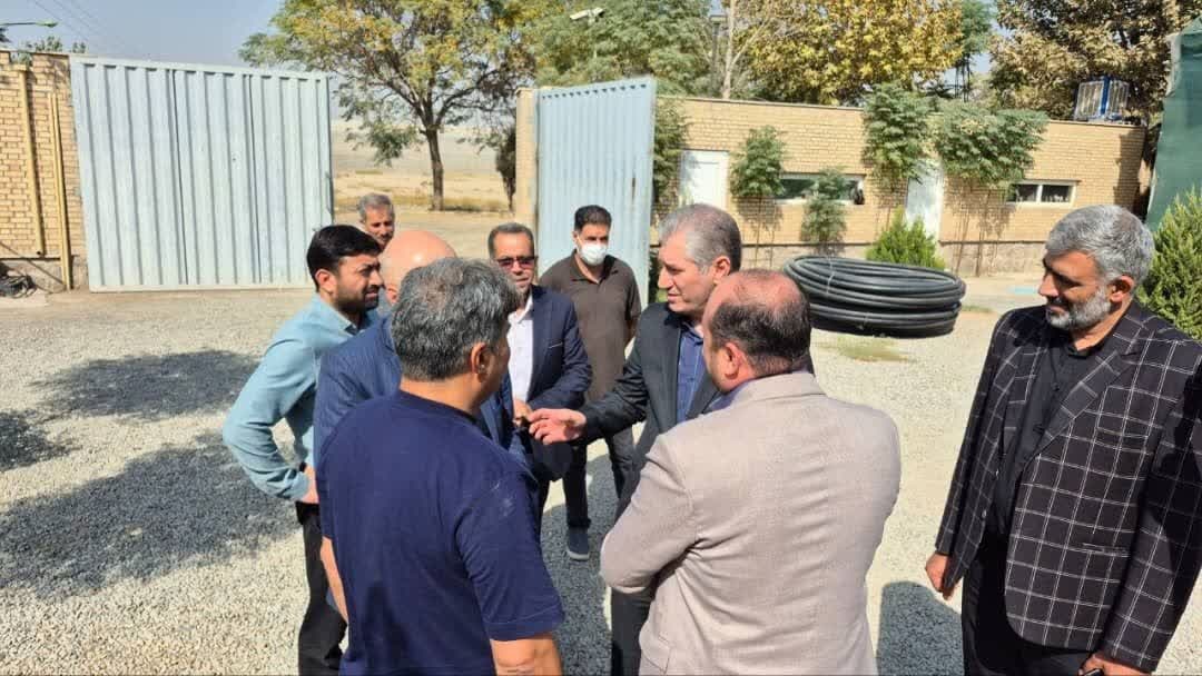 بازدید فرماندار پاکدشت از شهرک گلخانهای گلفام | تسریع در بهسازی مسیر دسترسی